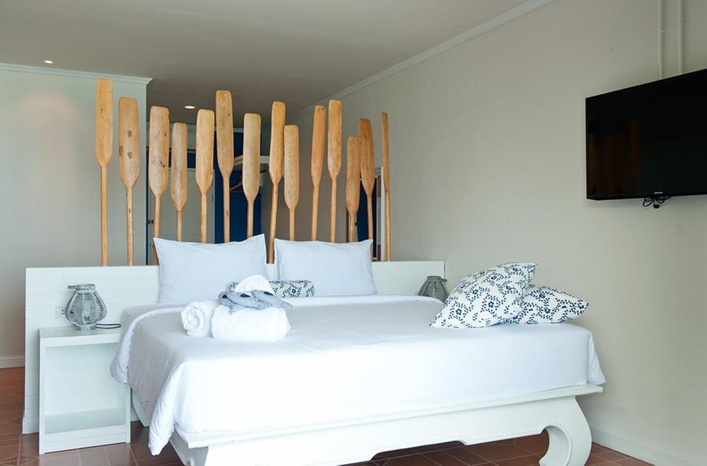 At Zea Hotel Patong Bagian luar foto