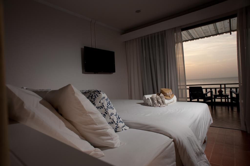 At Zea Hotel Patong Bagian luar foto